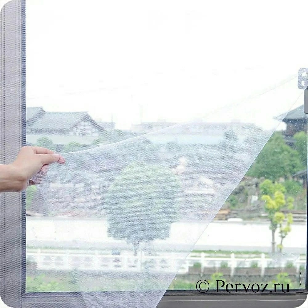Москитная сетка на окно с самоклеющейся лентой для крепления 1,5х1,3м